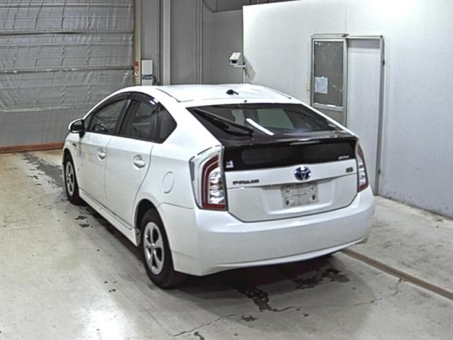 2015 Toyota Prius G auction photo 2