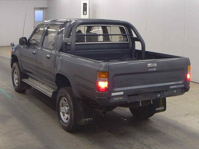 1995 Toyota Hilux Double Cab SSR-X 4WD auction photo 2