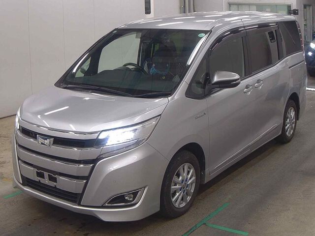 2019 Toyota Noah HV G auction photo 4