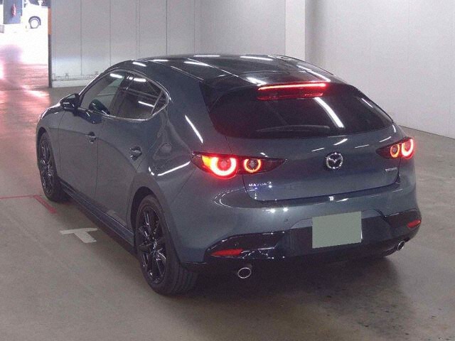 2023 Mazda 3ファストバック XD Black Tone ED auction photo 2