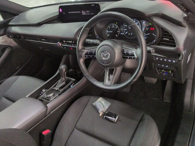 2023 Mazda 3ファストバック XD Black Tone ED auction photo 3