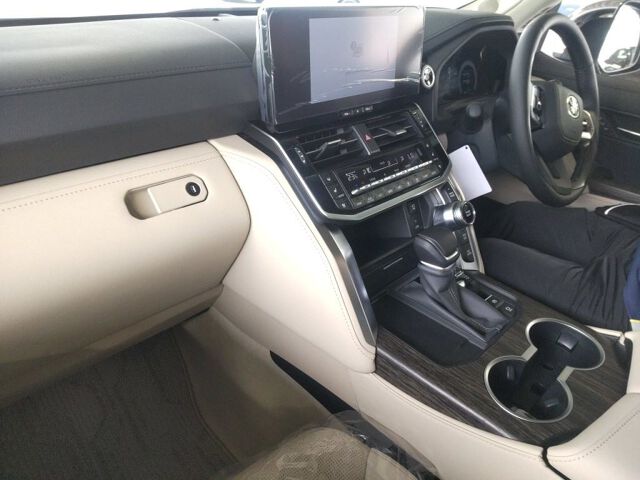 2025 Toyota Land Cruiser ZX 4WD auction photo 3