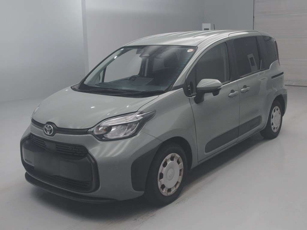 2023 Toyota Sienta G Japan auction vehicle