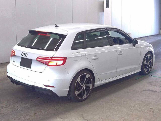 2019 Audi A3 スポB SラブラックS auction photo 5