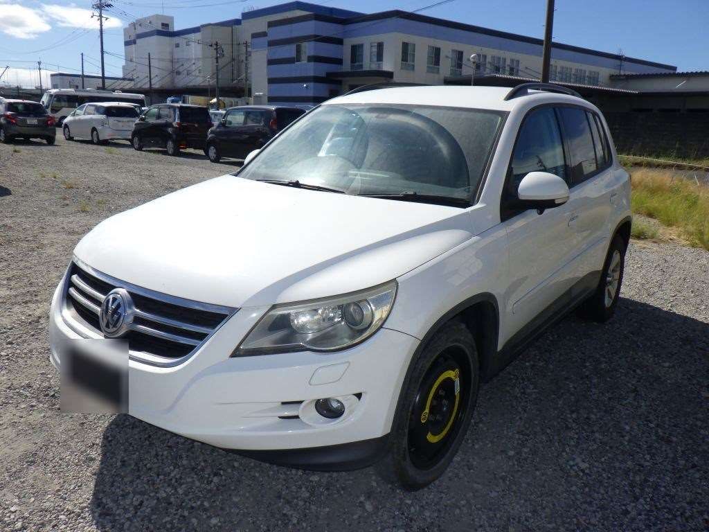 Japan Auction Vehicles 4 2010 Volkswagen VW ティグアン 4WD auction photo