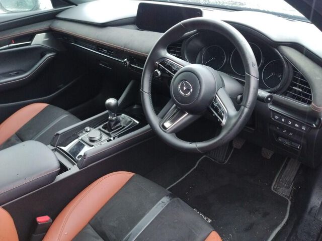 2024 Mazda 3ファストバック 20s Retro Sports Edition auction photo 3