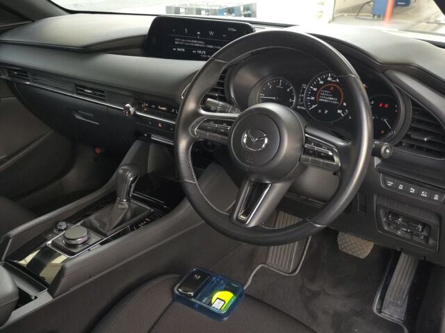 2023 Mazda 3ファストバック XD Proactive auction photo 3
