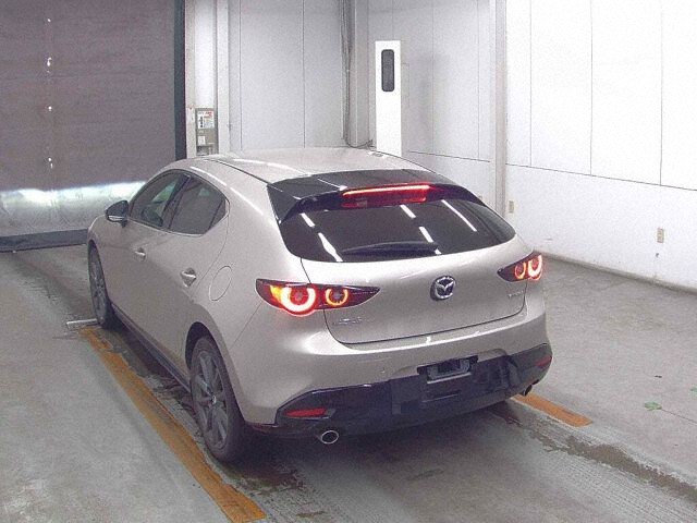 2023 Mazda 3ファストバック XD Proactive auction photo 2