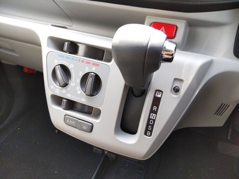2021 Daihatsu Mira e:S auction photo 12