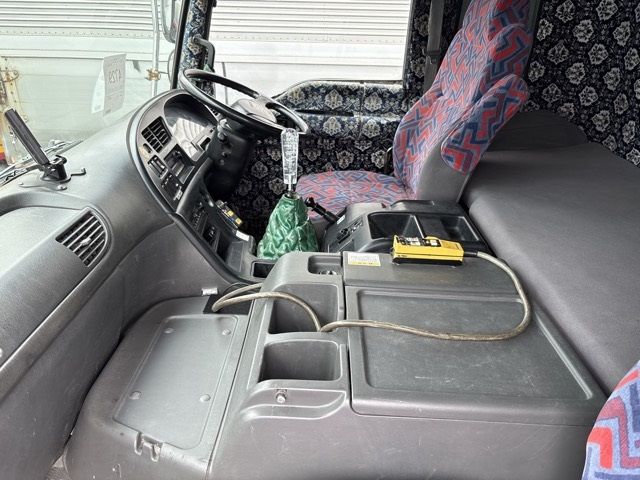 2007 Isuzu Giga コンテナセンヨウ auction photo 5