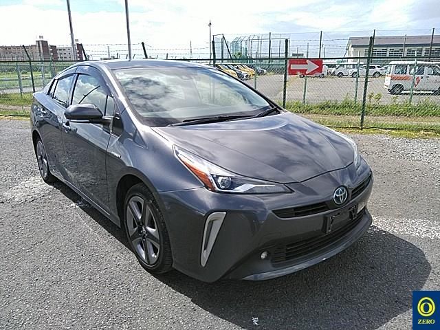 2019 Toyota Prius Japan auction vehicle