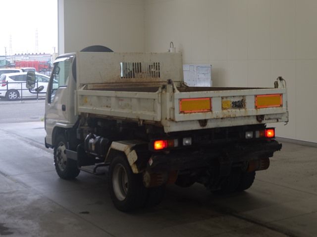 2009 Isuzu Elf 3-Ten Dump auction photo 2