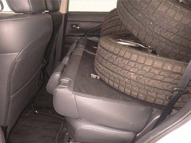 2021 Mitsubishi Outlander 4WD PHEV G Plus Package auction photo 7