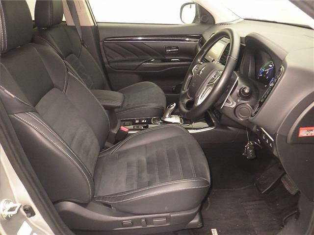 2021 Mitsubishi Outlander 4WD PHEV G Plus Package auction photo 5