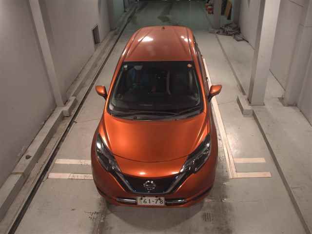 2017 Nissan Note e-パワーX エマブレ auction photo 6