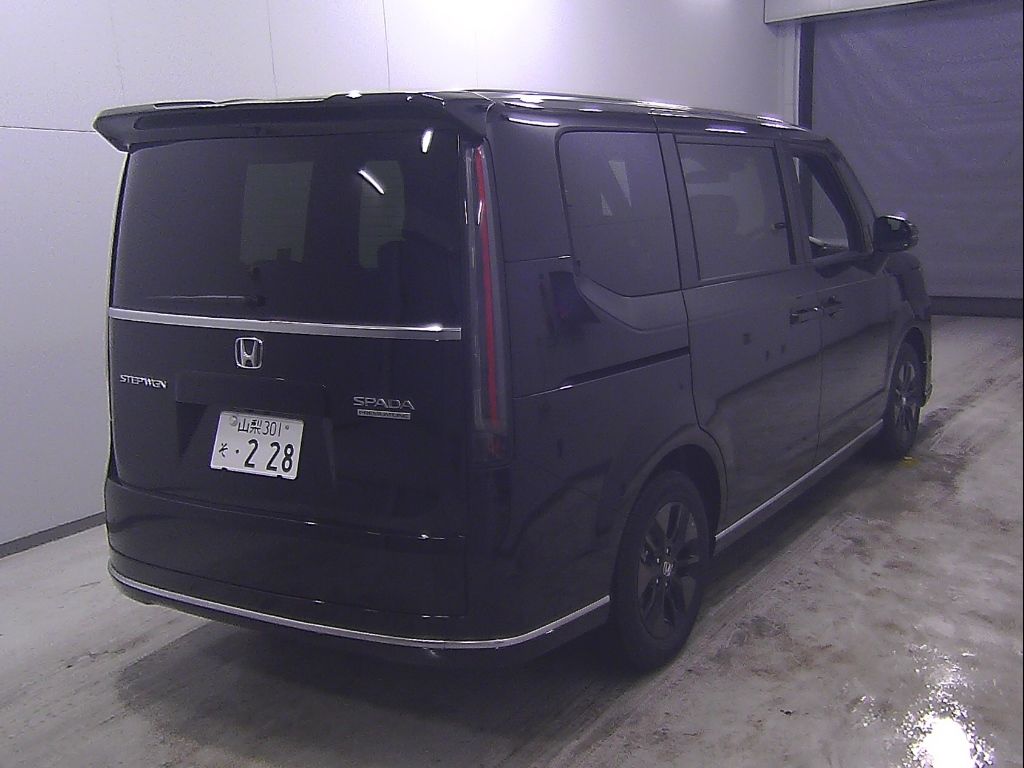 2026 Honda Stepwgn 4WD プレミアムライン auction photo 2