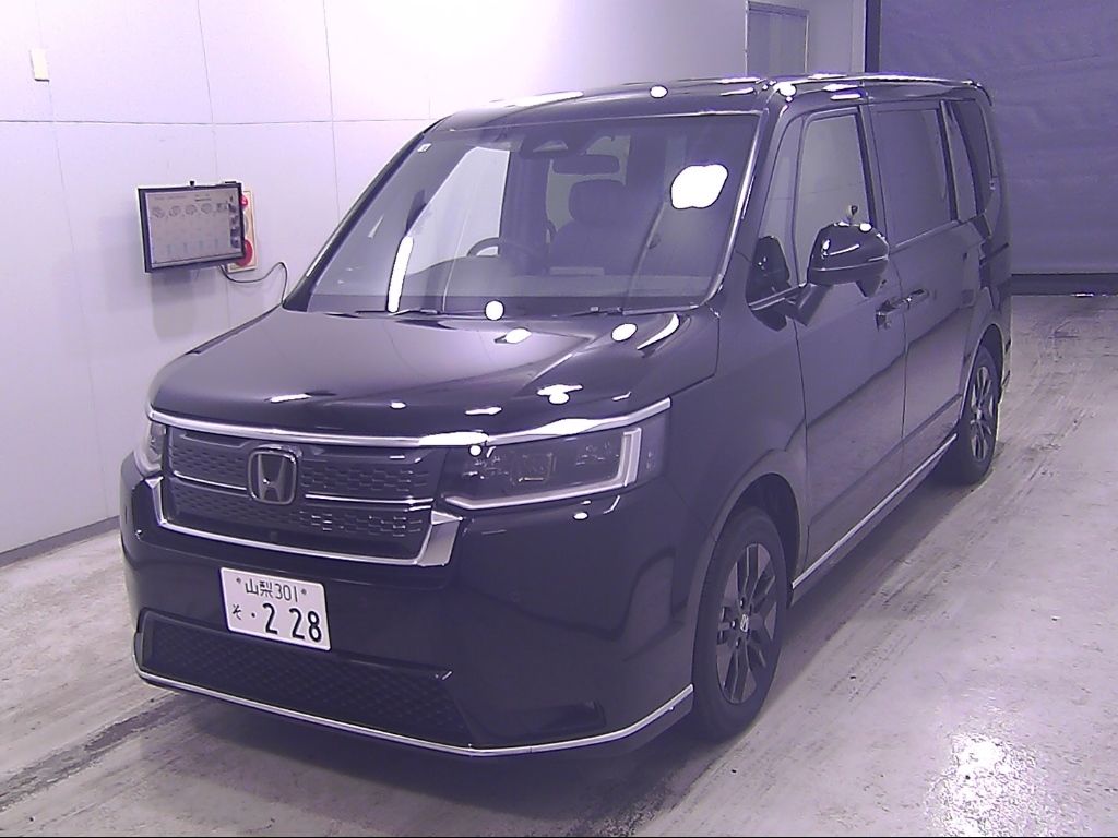 2026 Honda Stepwgn 4WD プレミアムライン auction photo 4