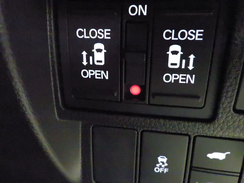 2026 Honda Stepwgn 4WD プレミアムライン auction photo 11