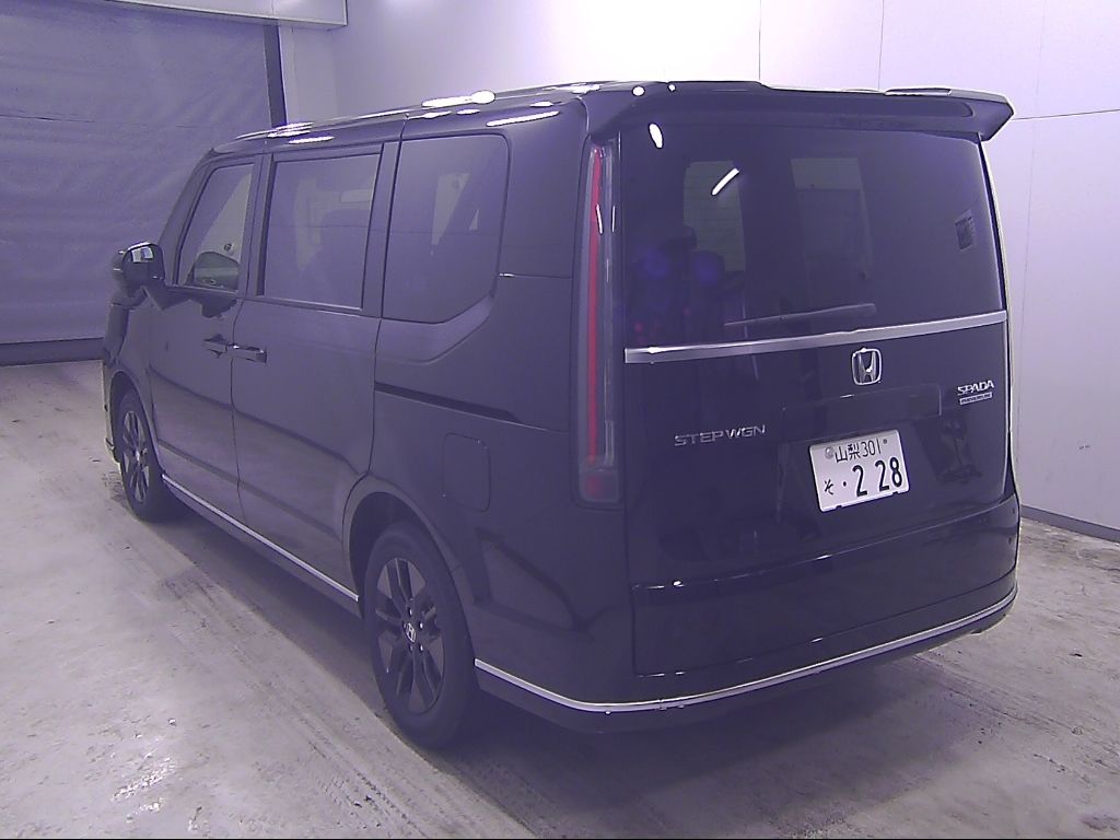 2026 Honda Stepwgn 4WD プレミアムライン auction photo 5