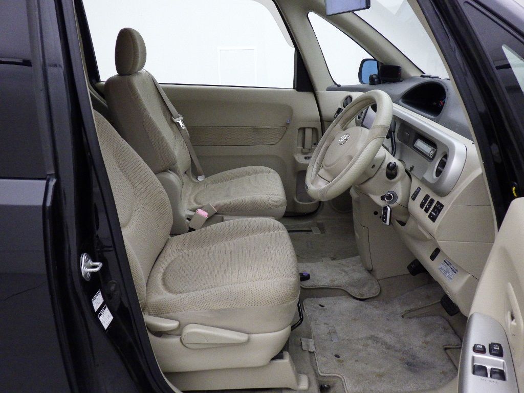 2006 Toyota Porte 4WD 150i C Package auction photo 6