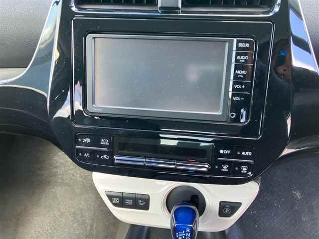 2016 Toyota Prius S auction photo 6
