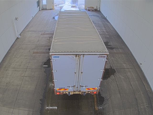 2013 Isuzu Forward Aluminum van auction photo 3