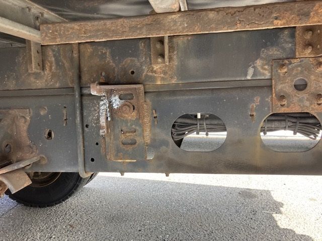 2013 Isuzu Forward Aluminum van auction photo 13
