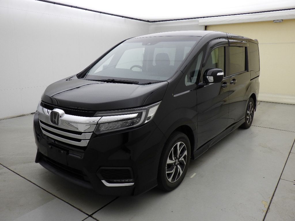 2021 Honda Stepwgn 4WD ホンダセンシング auction photo 4