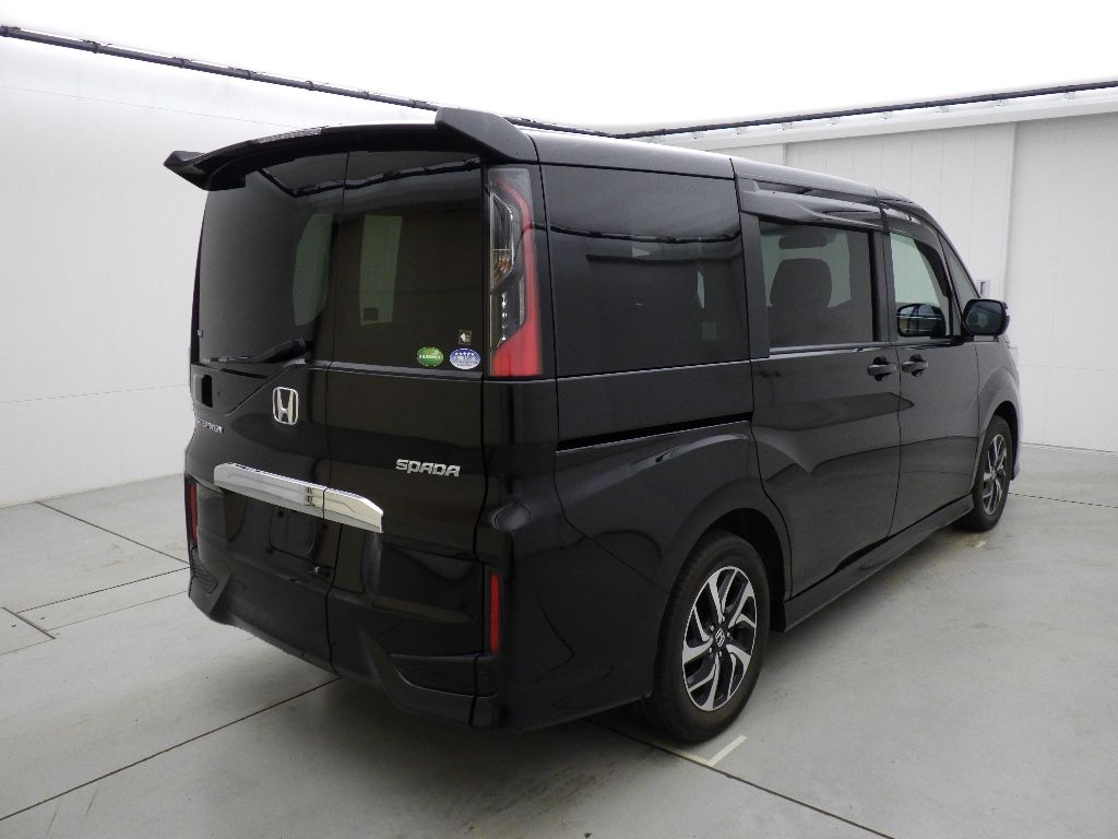 2021 Honda Stepwgn 4WD ホンダセンシング auction photo 2