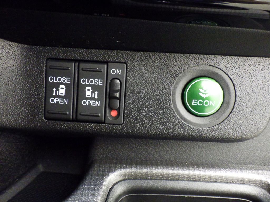 2021 Honda Stepwgn 4WD ホンダセンシング auction photo 10