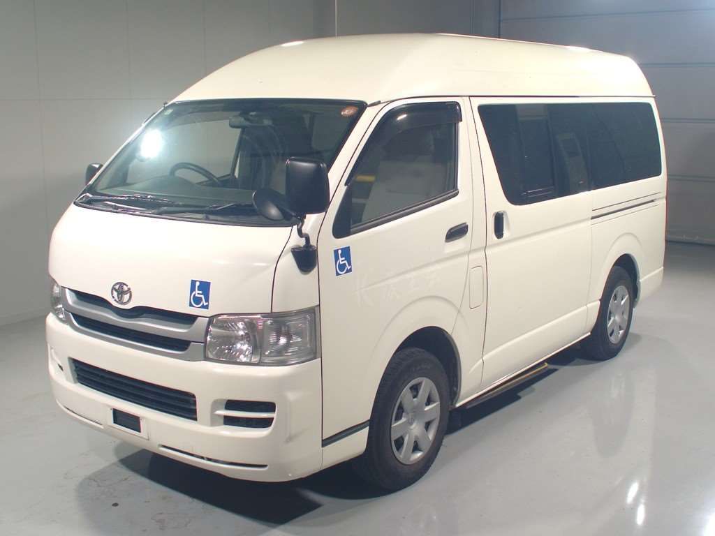 2010 Toyota Hiace Japan auction vehicle