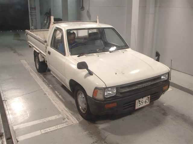 1990 Toyota Hilux Japan auction vehicle