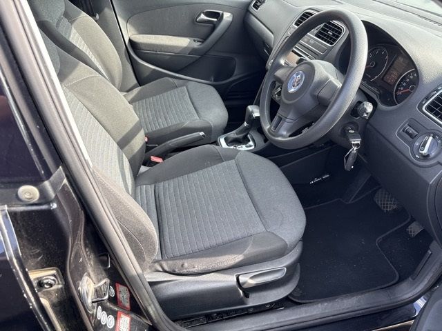 2010 Volkswagen VW ポロ 1.4 コンフォートライン auction photo 8