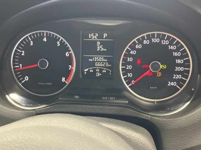 2010 Volkswagen VW ポロ 1.4 コンフォートライン auction photo 14