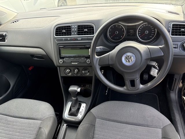 2010 Volkswagen VW ポロ 1.4 コンフォートライン auction photo 4