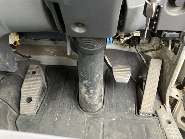 2008 Isuzu Forward ヒラ.クレーン auction photo 4