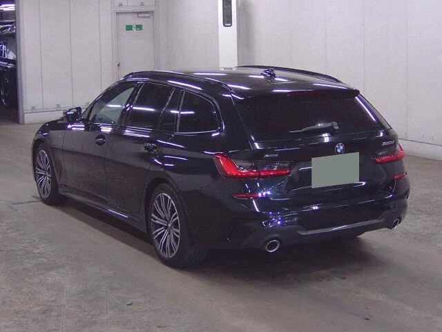 2020 BMW 3 Series 320DXDRツリMスポ 4WD auction photo 2