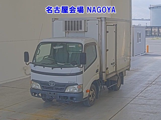 Japan Auction Vehicles 23 2010 Toyota Dyna レイゾウレイトウ auction photo
