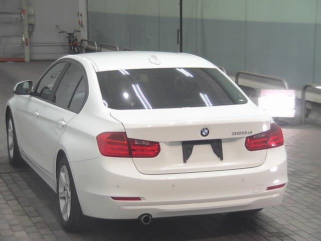 2015 BMW 3 Series 320d auction photo 2
