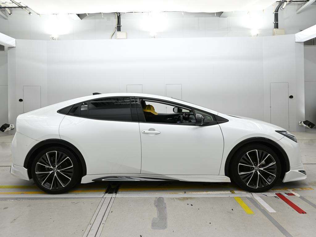 2024 Toyota Prius Z auction photo 3