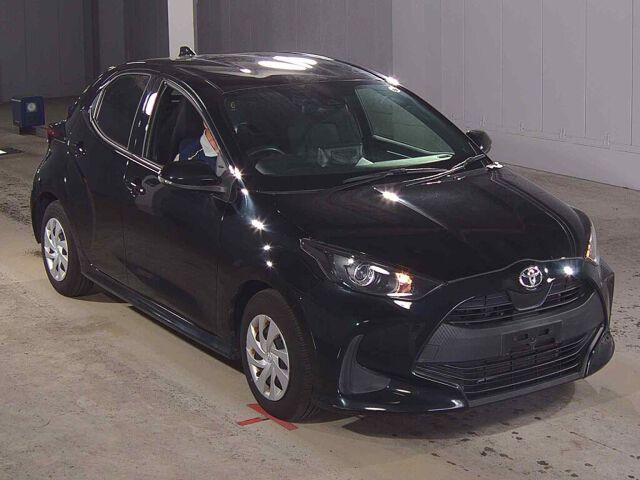 Japan Auction Vehicles 8 2021 Toyota Yaris X auction photo