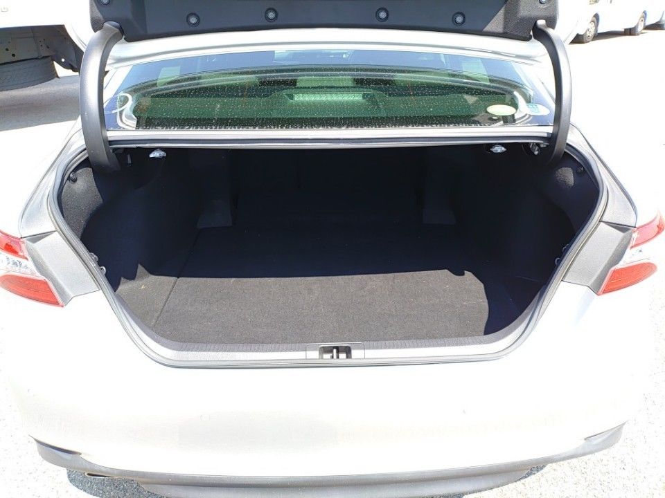 2019 Toyota Camry auction photo 8