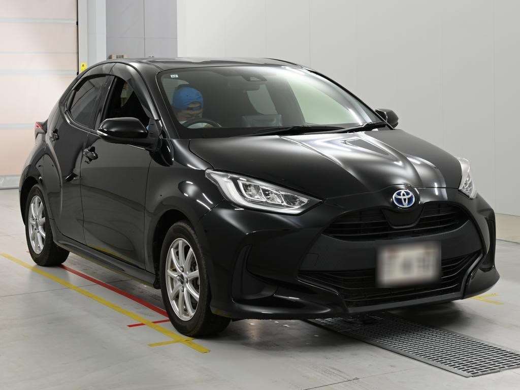 2021 Toyota Yaris ハイブリッドG auction photo 5