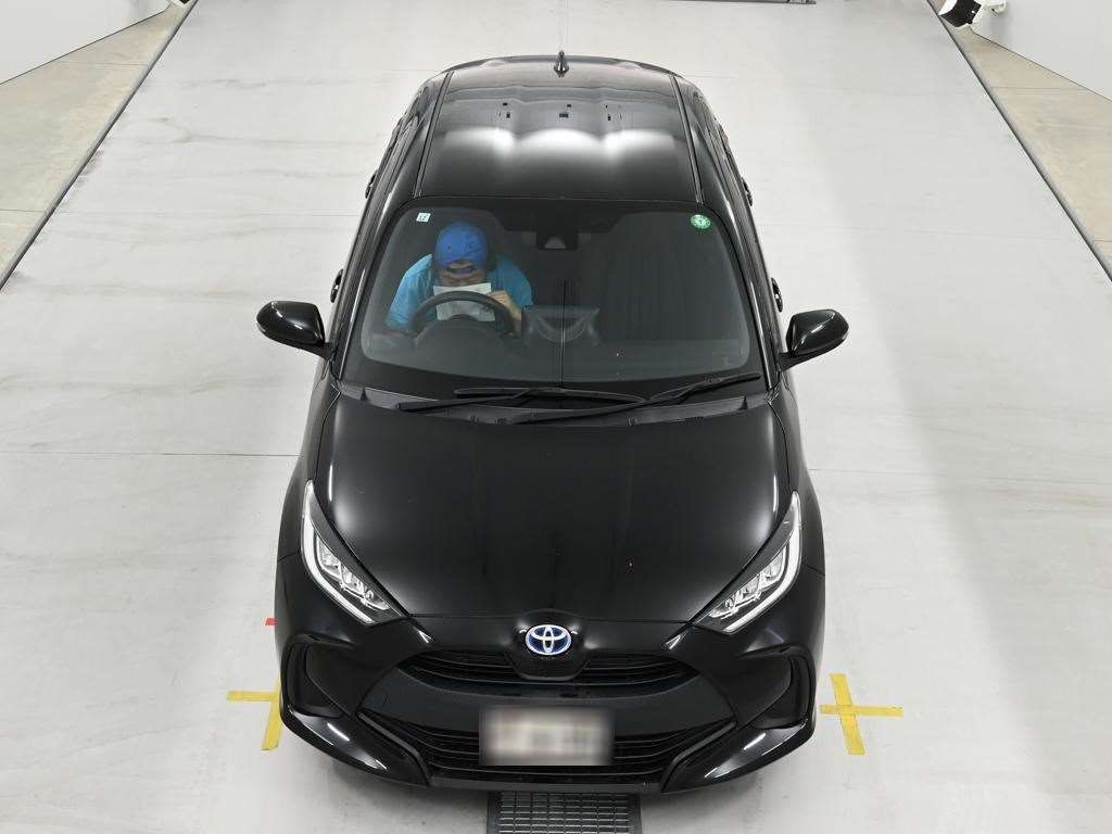 2021 Toyota Yaris ハイブリッドG auction photo 7