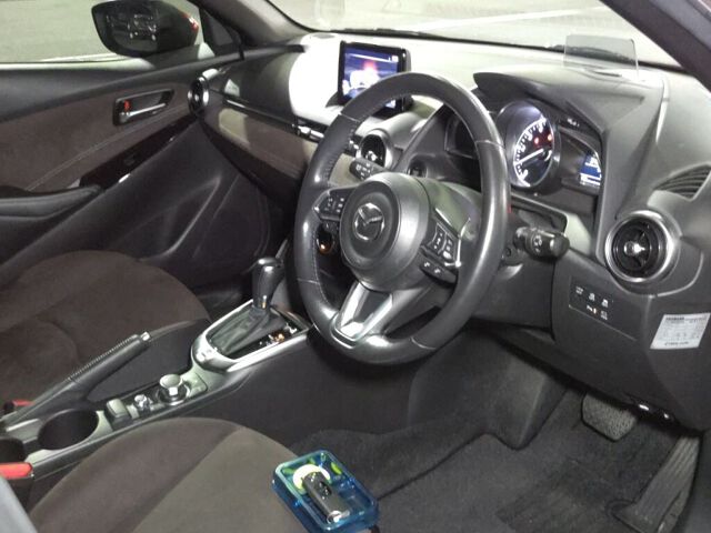 2019 Mazda Demio 15S Mist Maroon auction photo 3