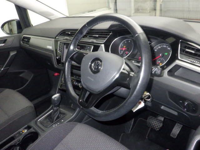 2017 Volkswagen ゴルフトゥーラン TSI Comfortline auction photo 3
