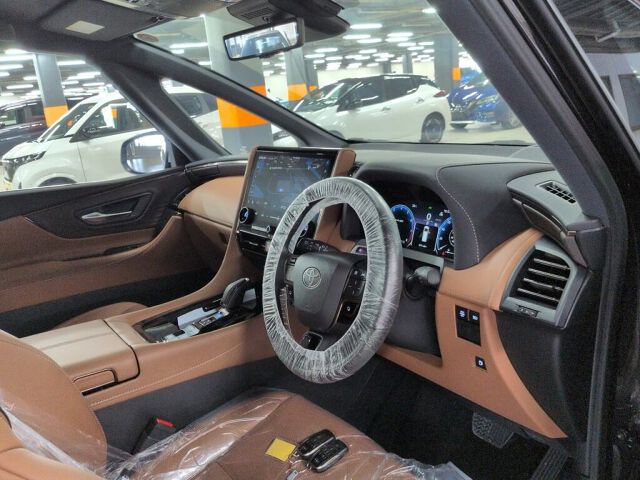 2025 Toyota Vellfire Z Premier auction photo 3