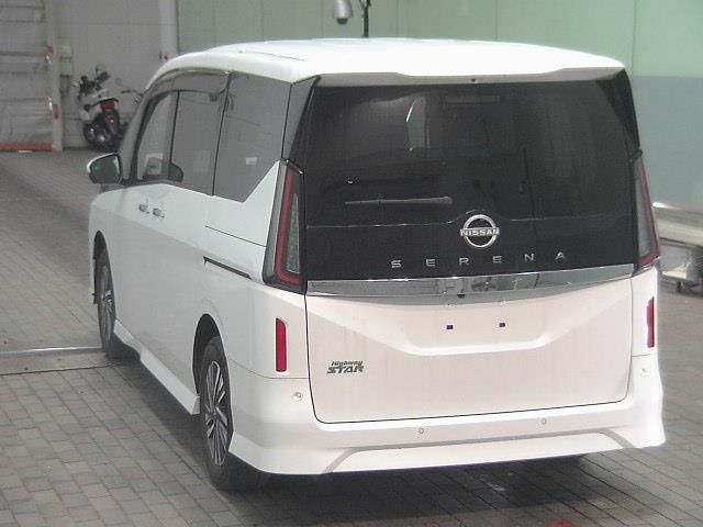2023 Nissan Serena 4WD ハイウェイスターV auction photo 2