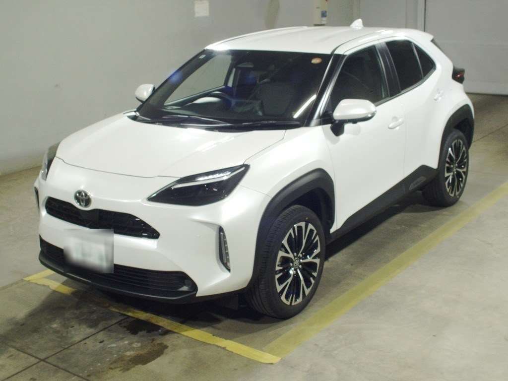 2025 Toyota Yaris Cross Z 4WD Japan auction vehicle
