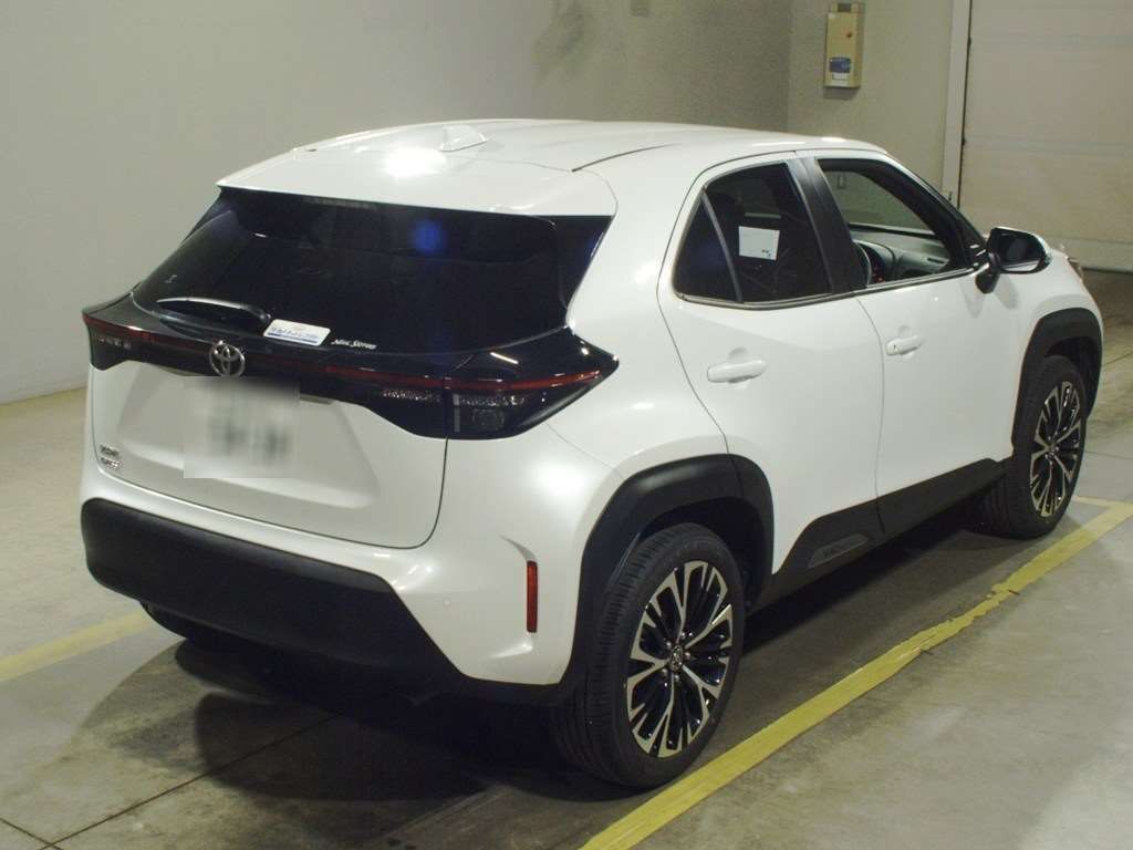 2025 Toyota Yaris Cross Z 4WD auction photo 2
